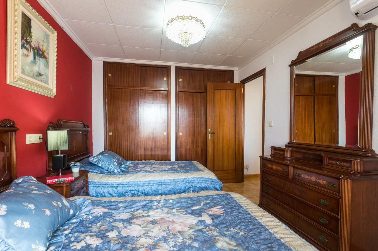 Playa Y Pueblo Con 2 Parkings Apartamento
